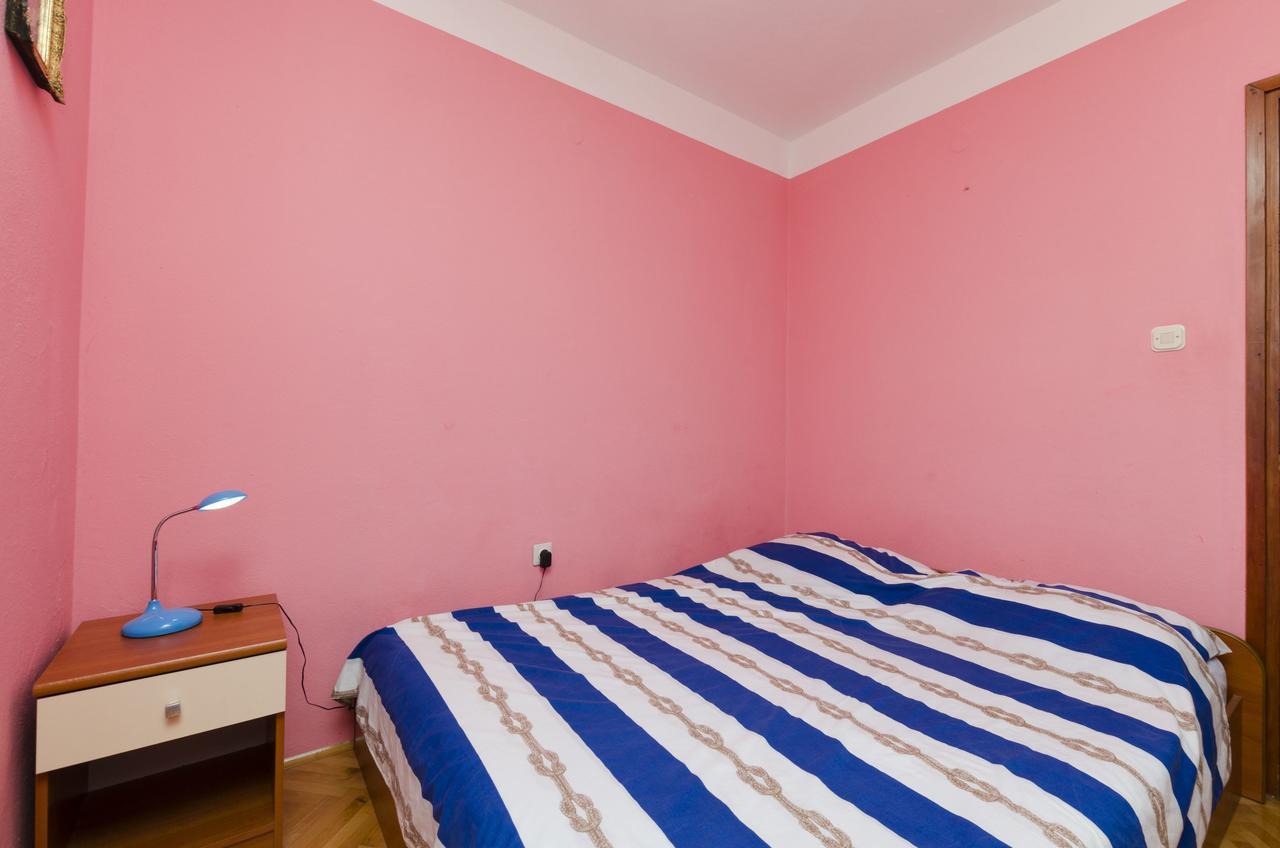 Apartments Luka 로고즈니차 외부 사진
